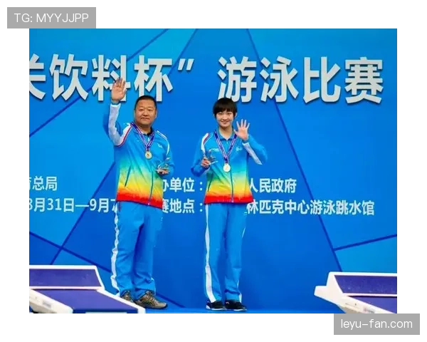 李冰洁训练完顺手拎走三块金牌，回家当锅盖用？