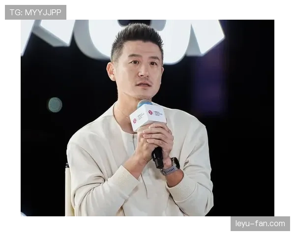 蔡赟退役后还在坚持每天五点起床练球？这自律看得我连夜删了外卖软件